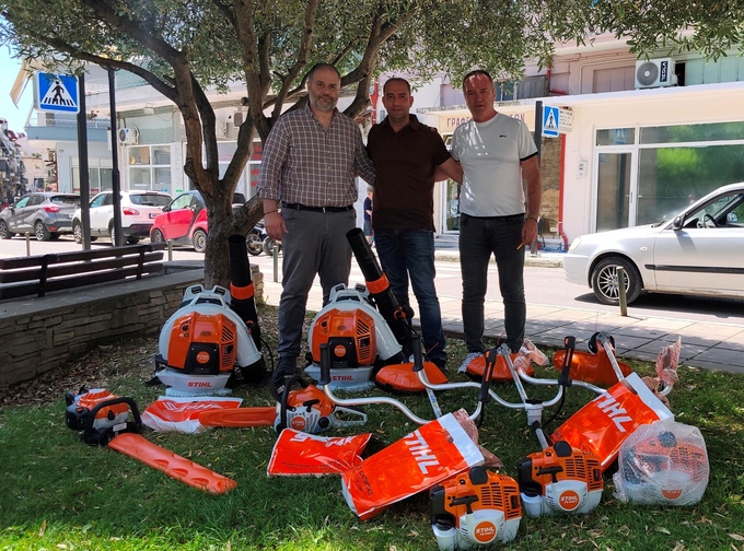 Φωτογραφία Παρουσιάστηκαν τα νέα Μηχανήματα Πρασίνου του Δήμου Νάουσας